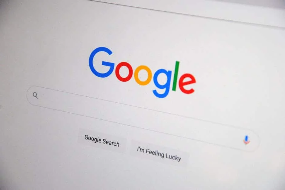 Satranç tahtası üzerindeki taşlar, SEO'daki rekabeti ve stratejik hamleleri simgeliyor.